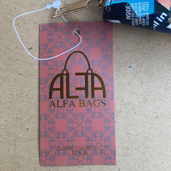 NWT Michelle & Barack Obama Magazine Cover Wallet - Picture 2 of 5